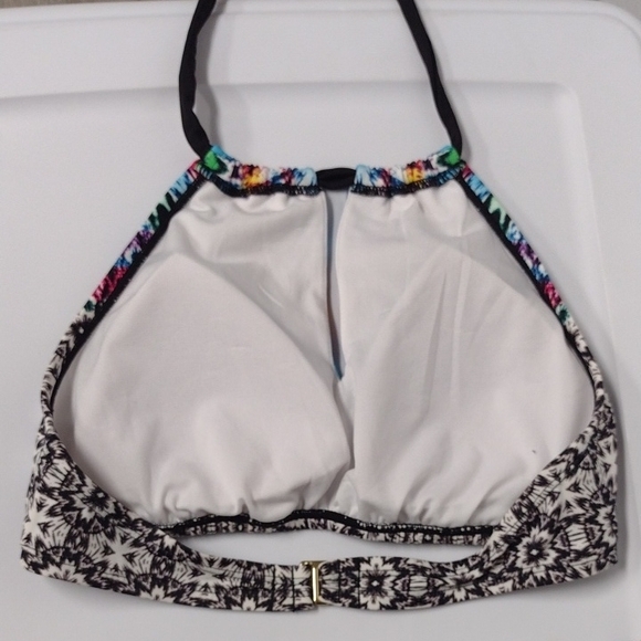 24th & Ocean Black and White Bikini Set - Picture 3 of 10